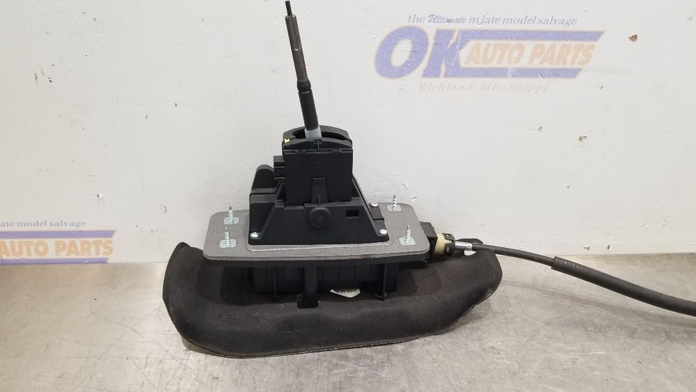 17 PORSCHE MACAN GTS 95B AUTOMATIC TRANSMISSION SHIFTER