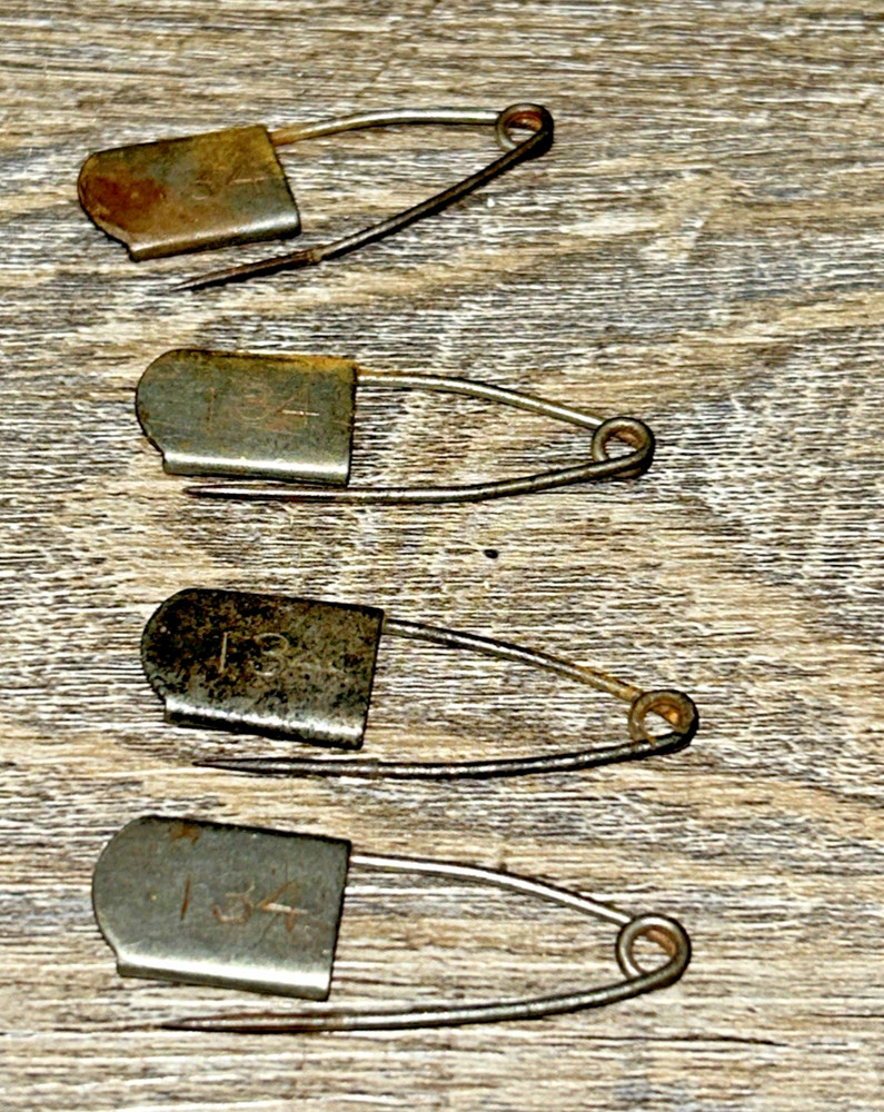 4 Vintage 2" Brass Laundry Safety Pins #134