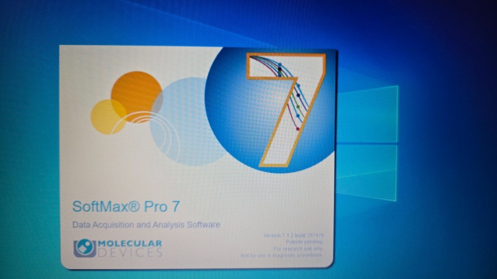 Molecular Devices Microplate readers SoftMax Pro 7.1.2 software Laptop