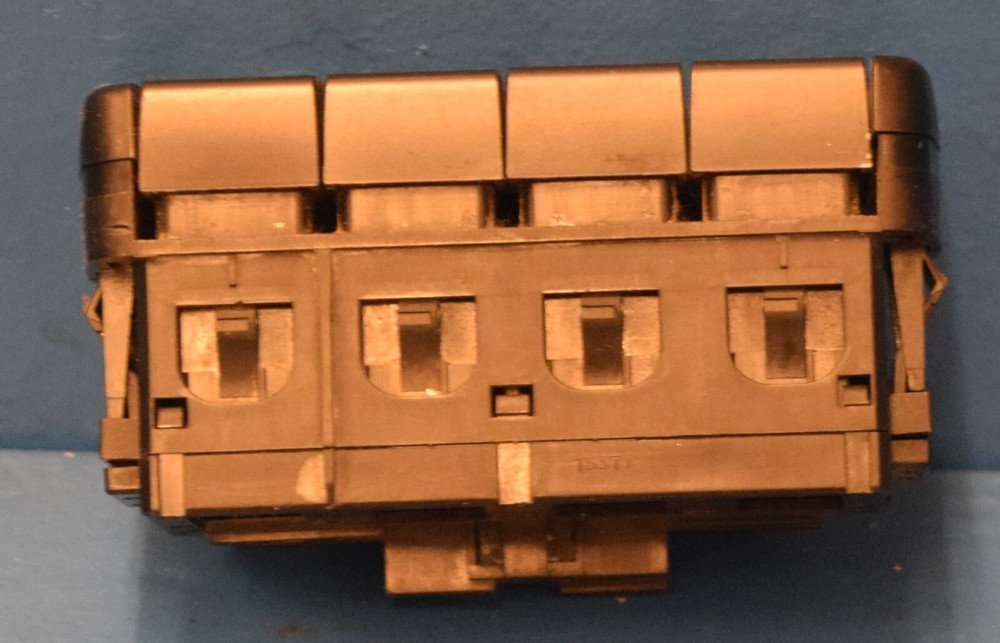 FREIGHTLINER SWITCH CRADLE PANEL MODULE A06-60973-000 - 20878