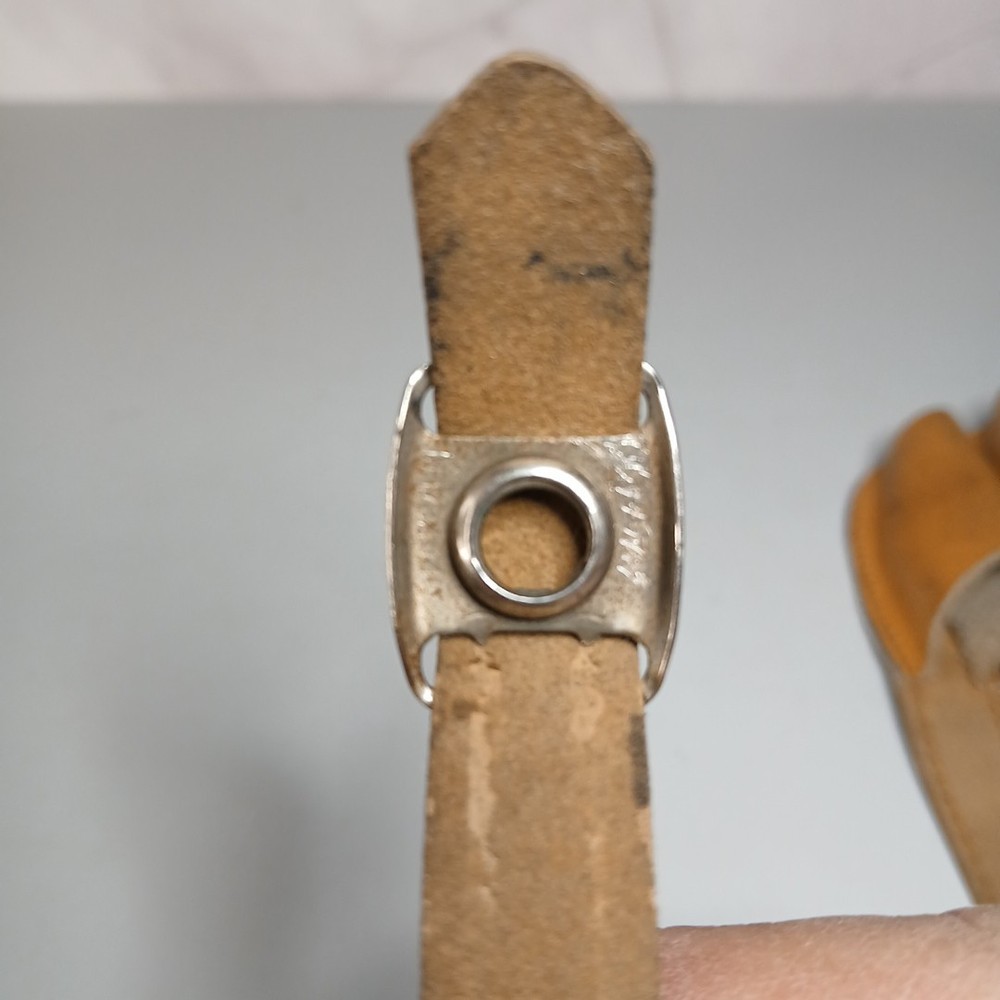 Brown Leather Archery Glove Standard Medium