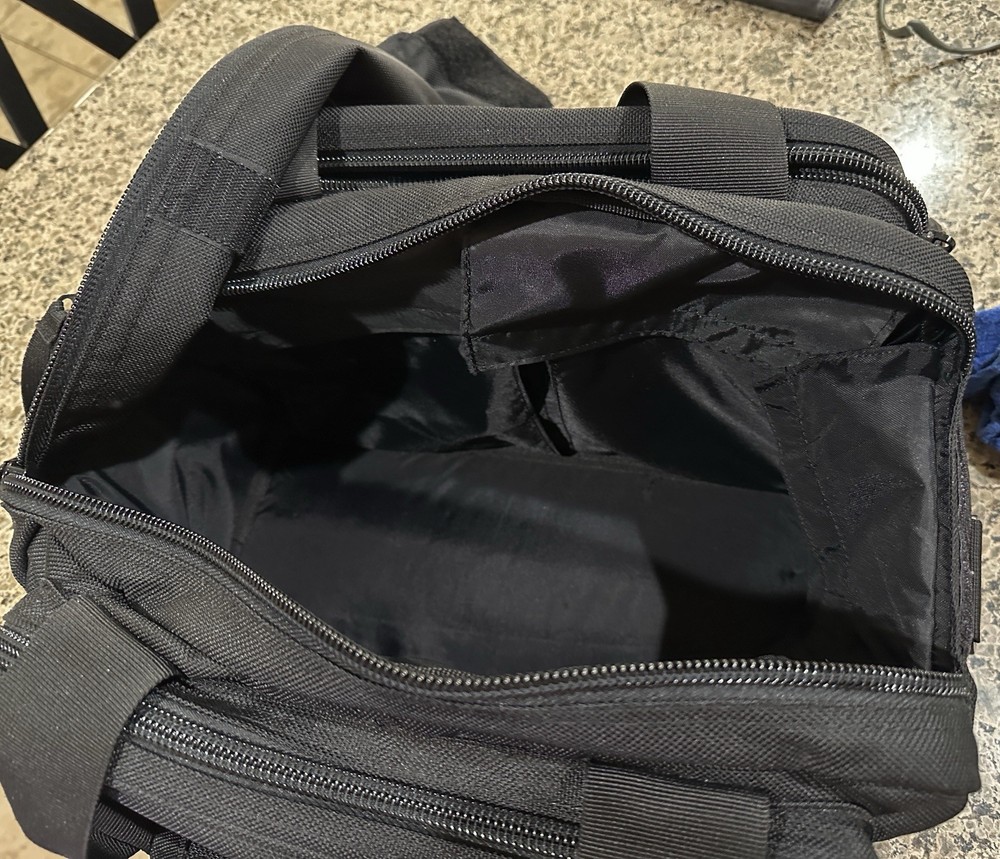 Uncle Mike's Law Enforcement Side-Armor Deluxe Range Bag - Black
