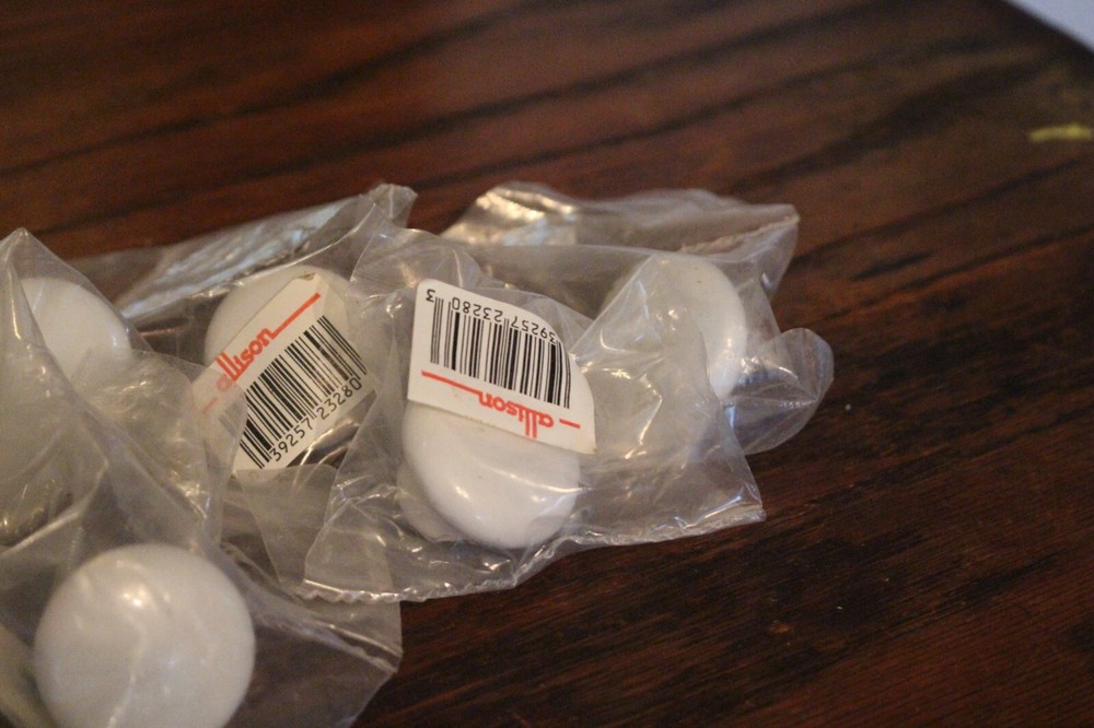 11 White Porcelain Round Knobs Pulls Cabinet Door