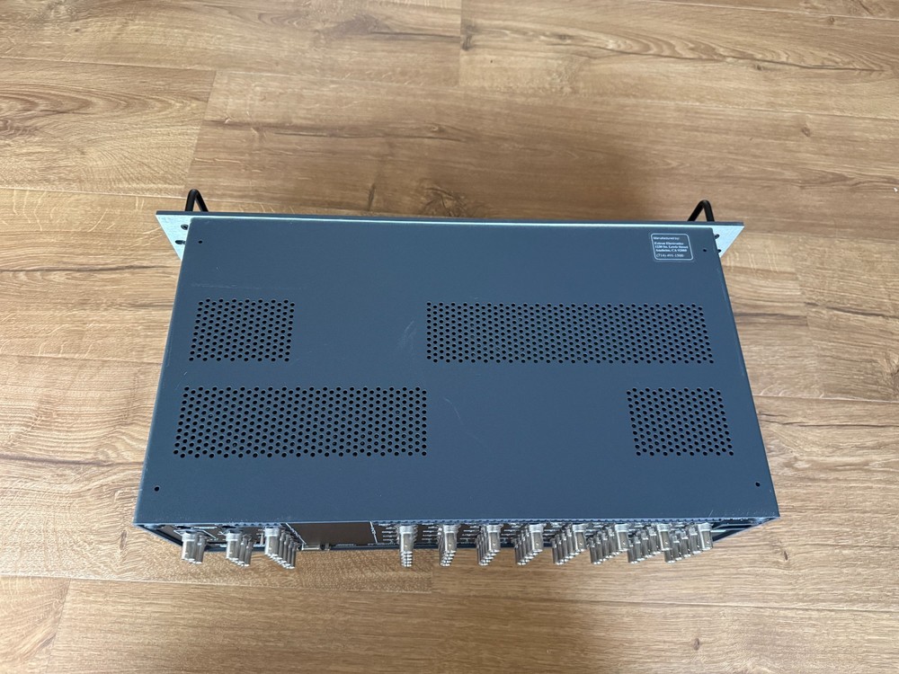 Extron System 8 Plus Switcher - Sticky Buttons, Missing Screws AS IS NO Returns