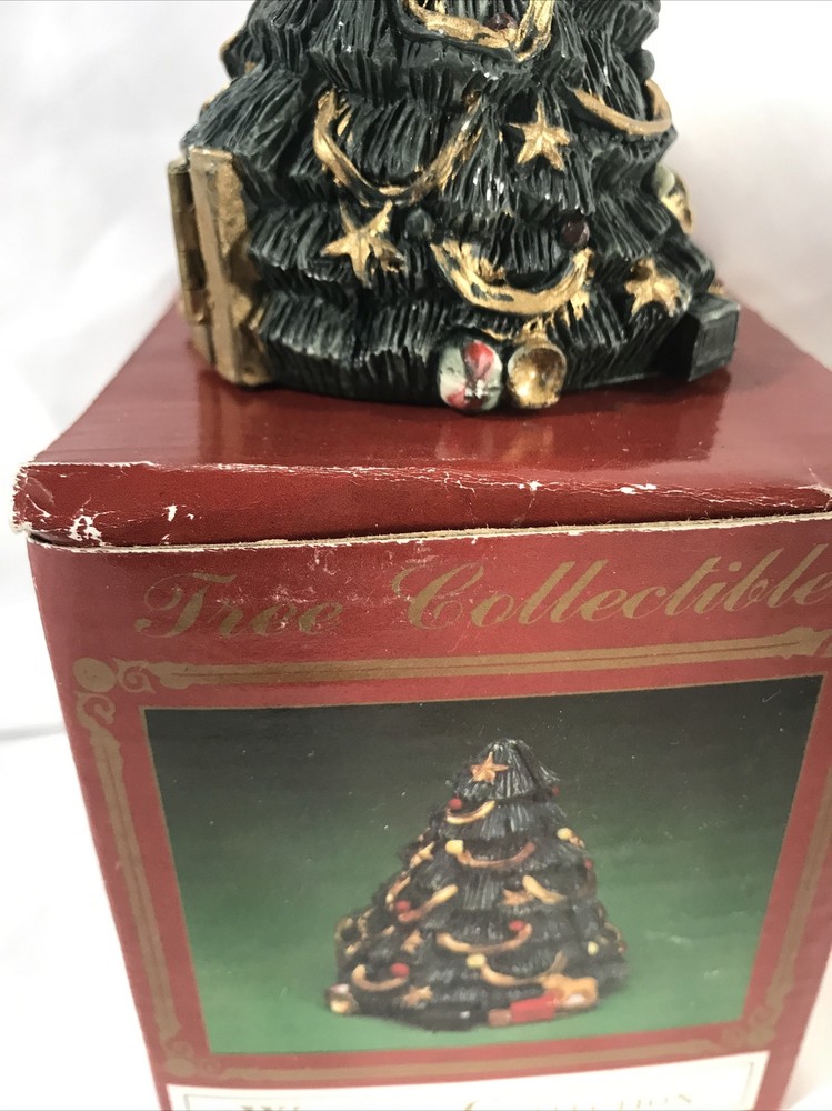 Tree Collectible ~ Windsor Collection 3.5” ~ Opening Hinge 3d