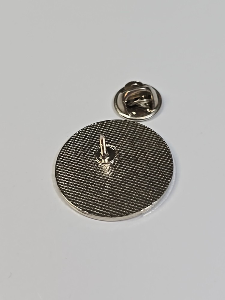 Zenith Fly True Lapel Pin Disc Gold Disc