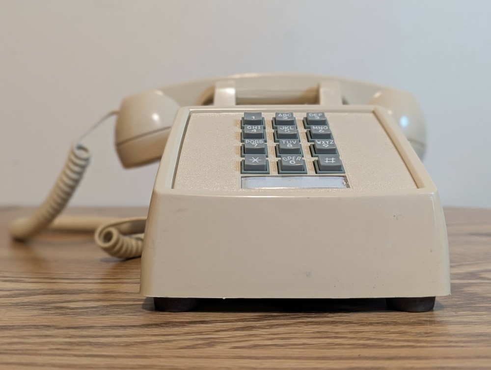 Cortelco Push Button Beige Desk Phone