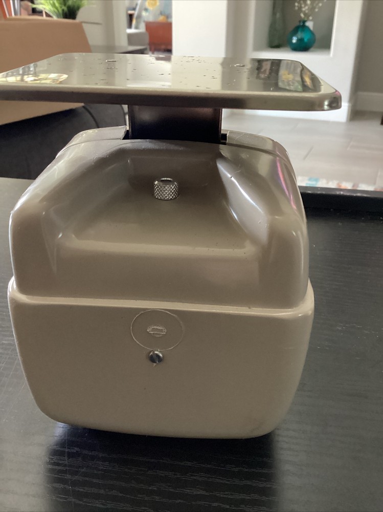 Vintage Ideal School Supply 5 LB Scale