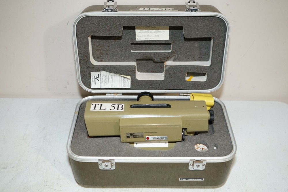 ^ Path Instruments Z Tilting Level B-203 #C579