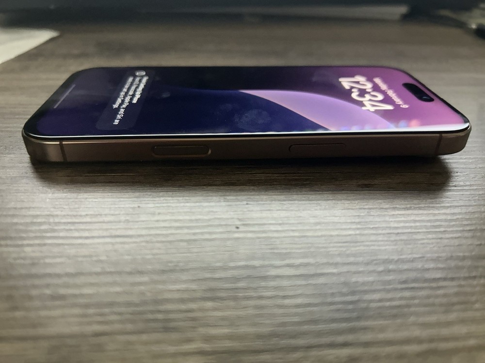 Apple iPhone 16 Pro - 128GB - Unlocked