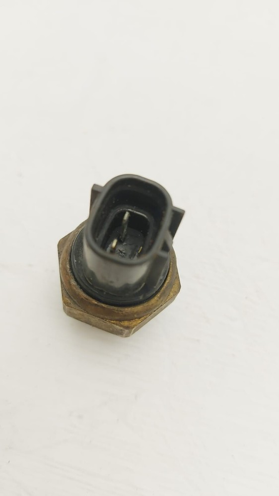 Suzuki GSXR 600 K1 Radiator Temperature Sensor
