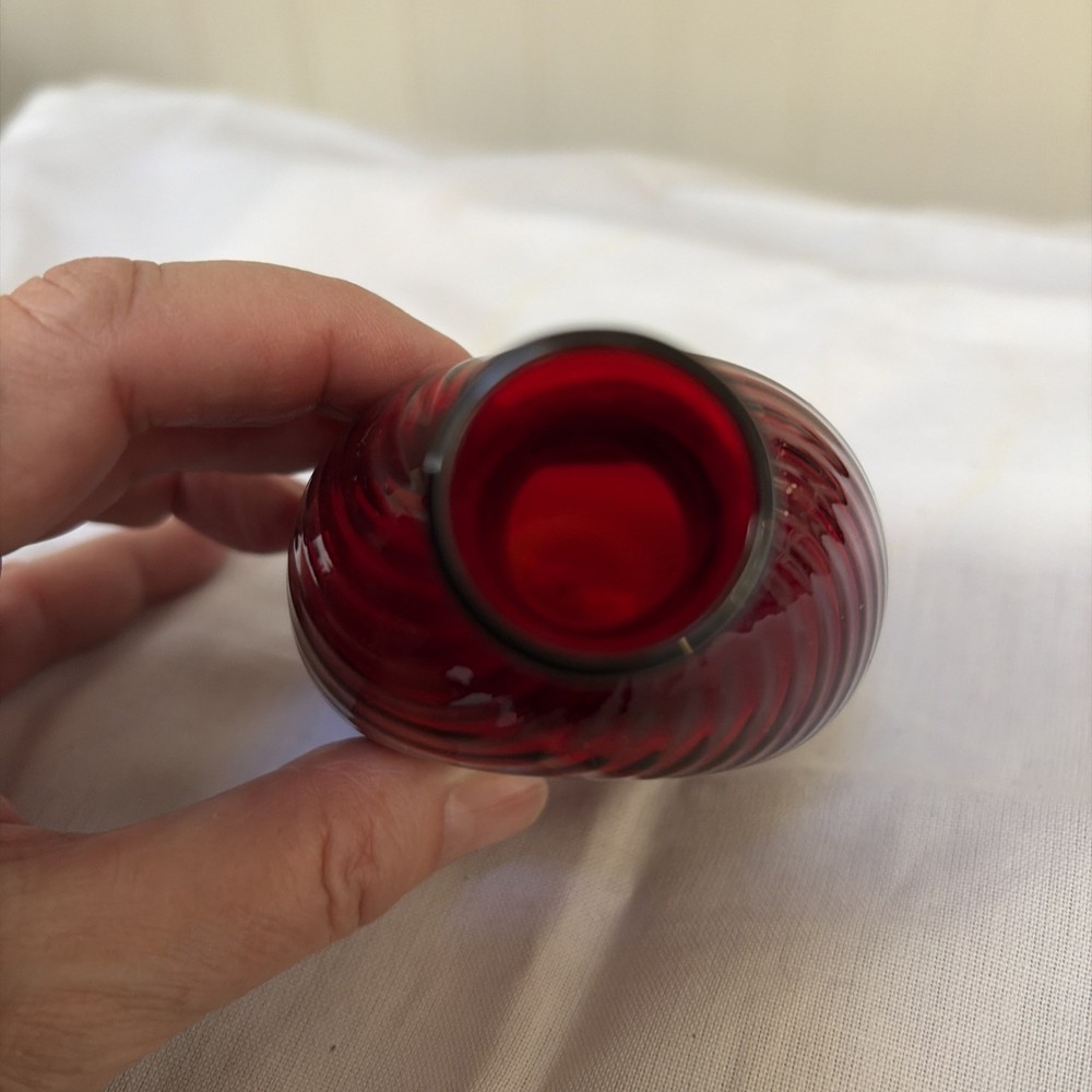 Blown Glass Deep Red Swirl Pattern Mini Flask Signed Pairpoint 4” Tall