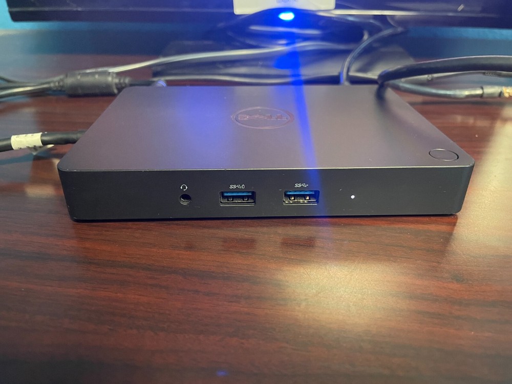 Dell Dock WD15 USB-C Docking Station