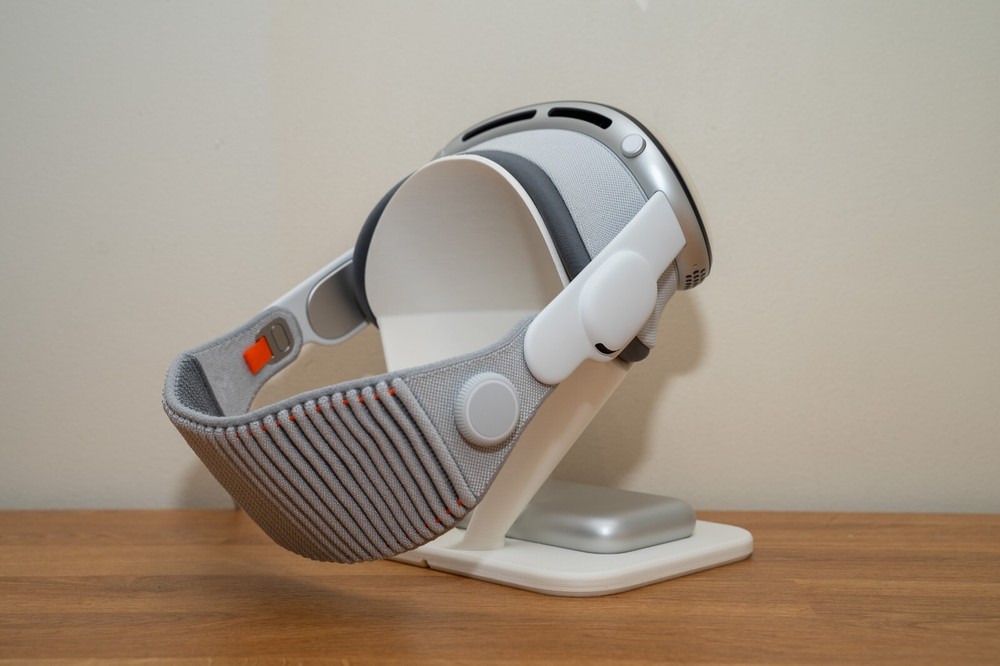 Dock for Apple Vision Pro | Apple Vision Pro Compatible Stand