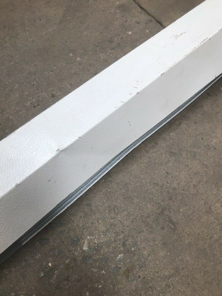 Cosmopolitan Electrol Motorized Projection Screen 40782 Da-Lite 60" x 80"