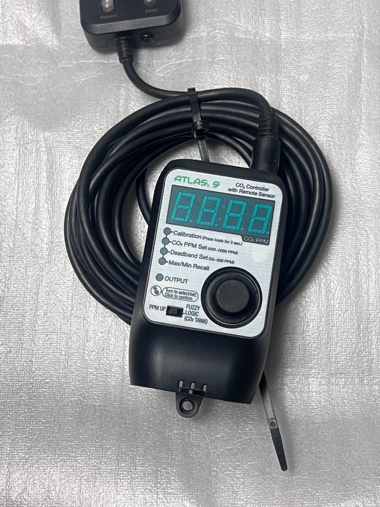 Titan Controls Atlas 9 CO2 Controller w/ Remote Sensor In Great Condition!