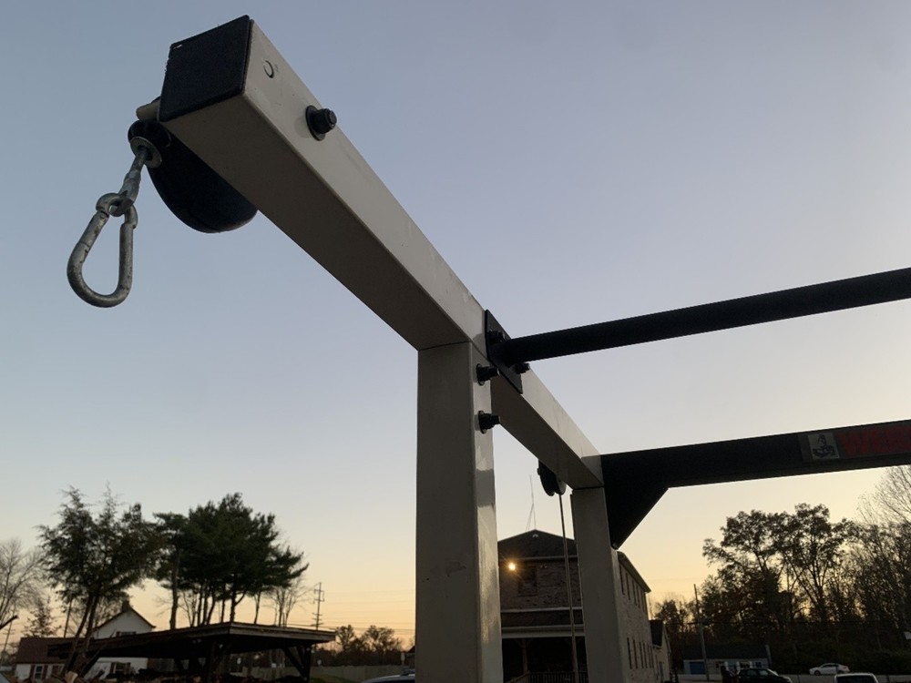Squat Rack Power Bench Press Triceps Push Down Machine Muscle Chin Pull Up