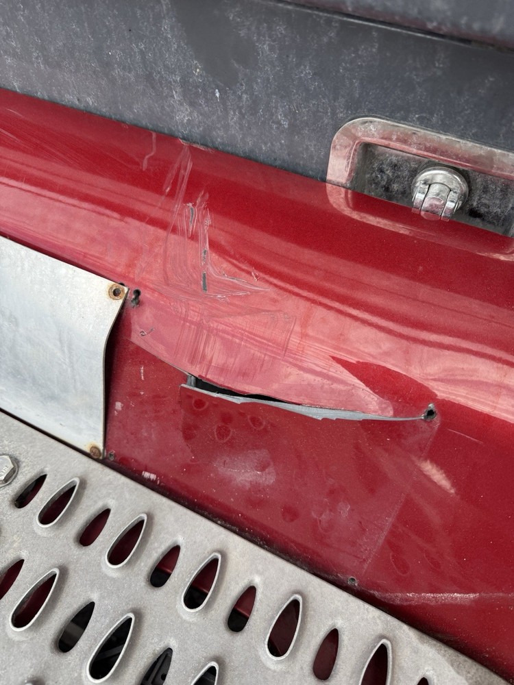 2020 PETERBILT 579 LEFT/ DRIVER SIDE CAB STEP FAIRING A33-1163