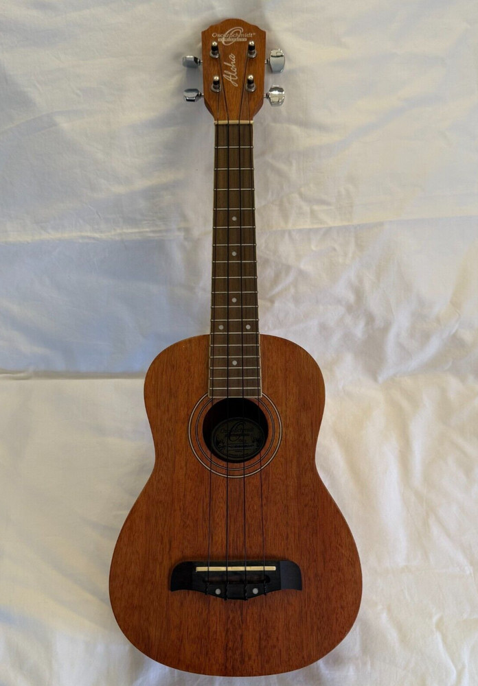 Oskar Schmidt By Washburn Ukulele OU2