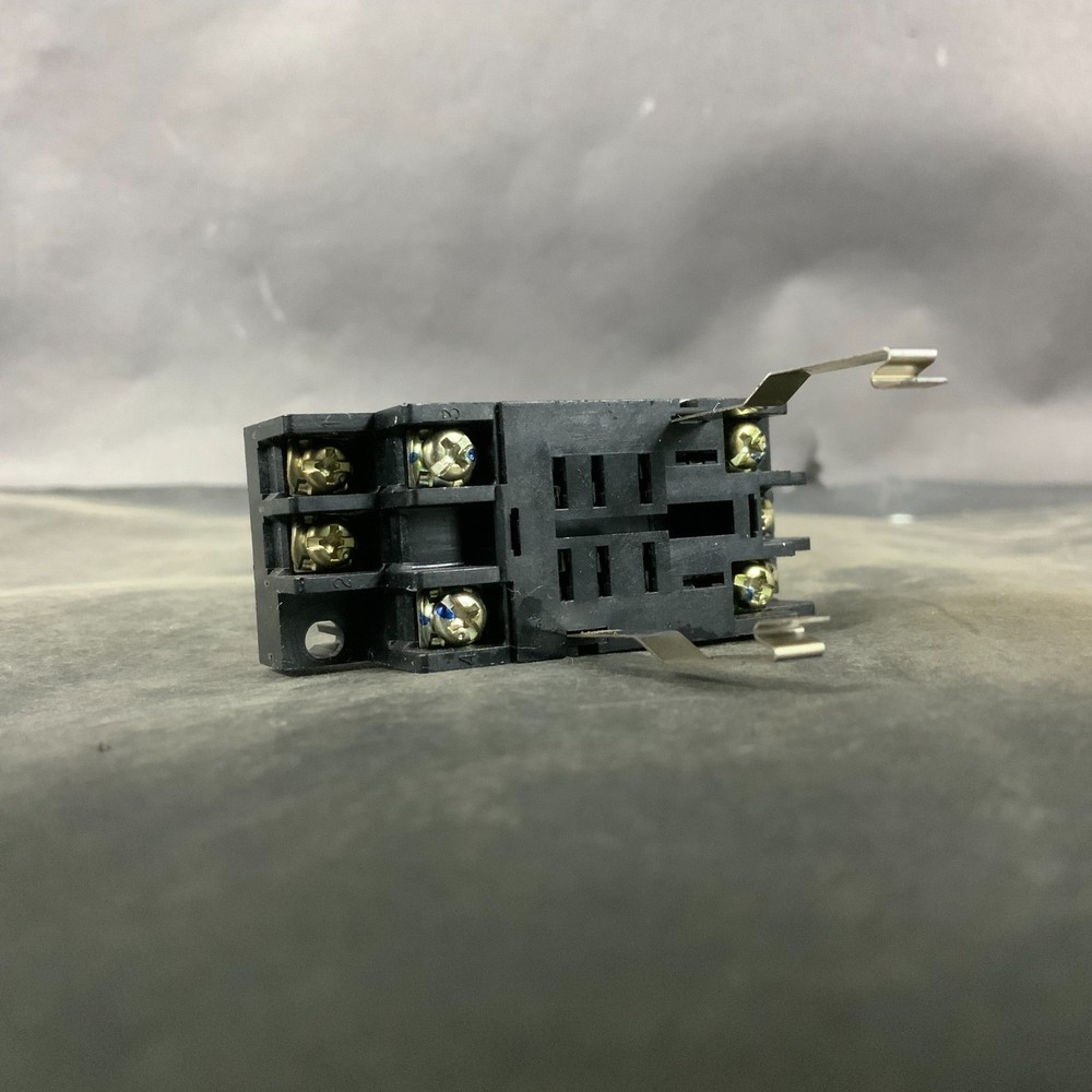 FUJI ELECTRIC TP68X RELAY SOCKET ($12 OBO)