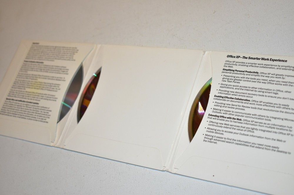 IBM Microsoft Office XP Professional w/ Publisher 2002 - 3 Disc Set