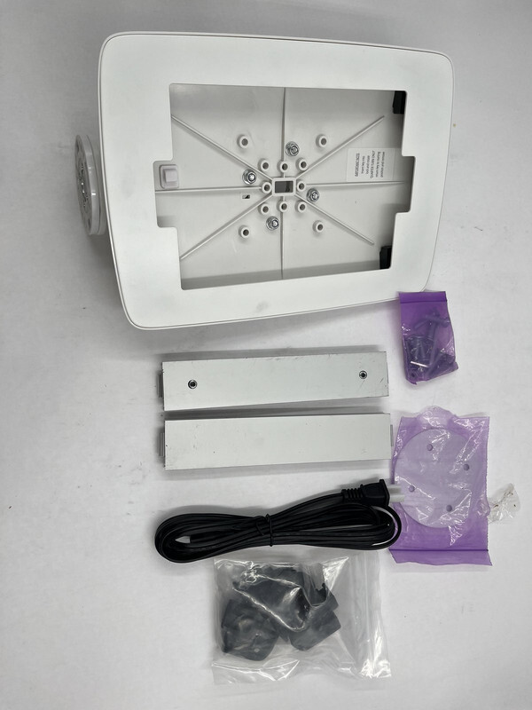 WALL MOUNT WITH TILTING AND ROTATING BRACKET WHITE FOR IPAD