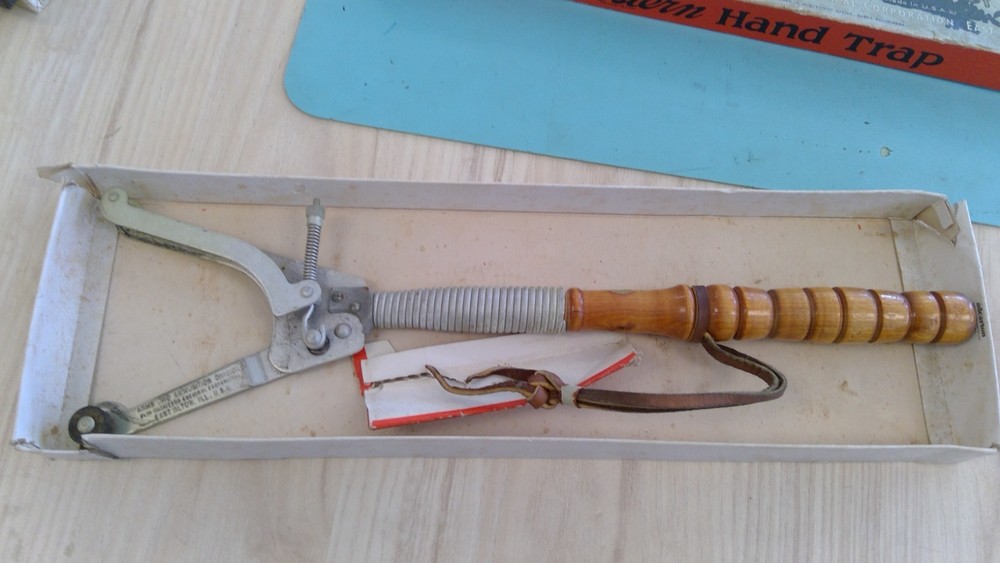 Western Hand Trap with box