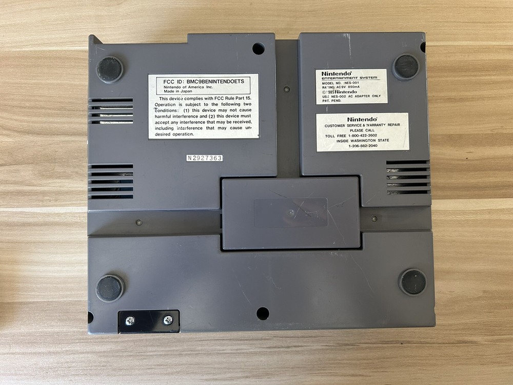 original Nintendo nes system console 2 controllers FREE SHIPPING