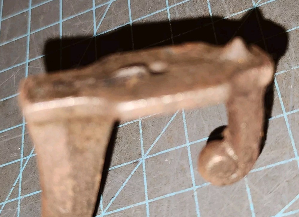 Antique Cast Iron Scroll Tip Double Coat Hat Hook - gwW