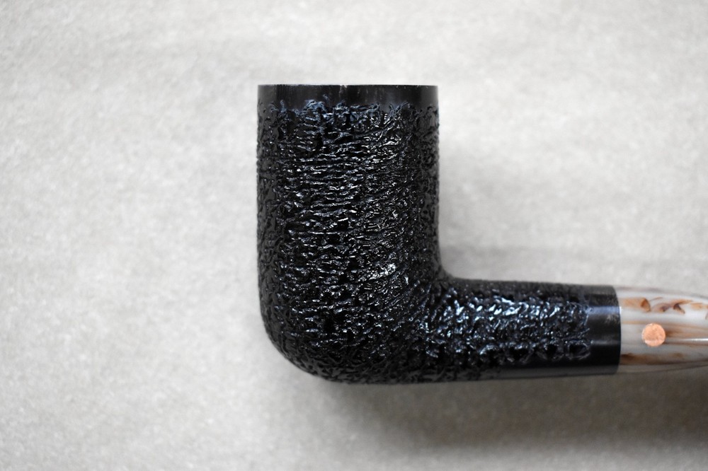 Moretti Pipe Black Rusticated Freehand