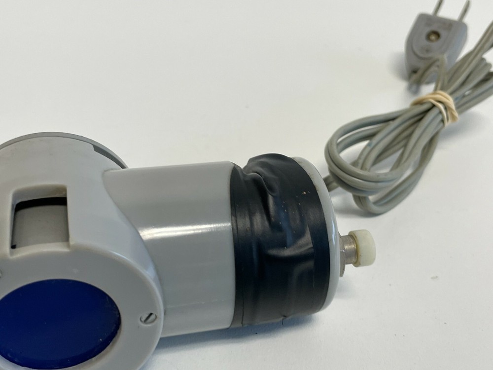 A1: Bausch & Lomb IST Microscope Light