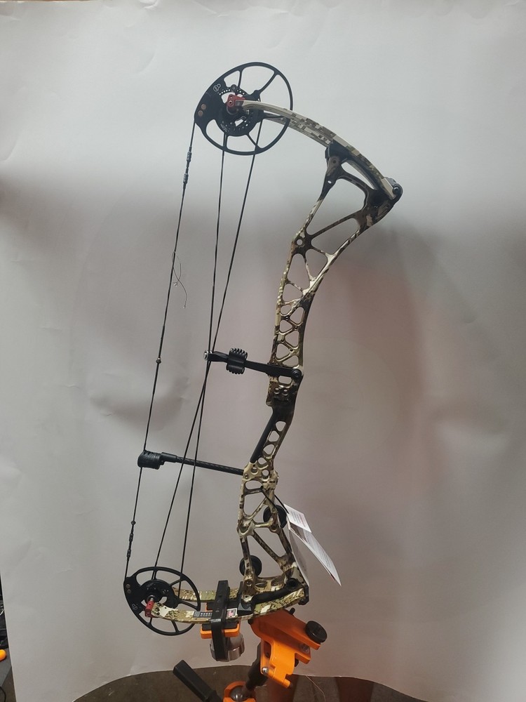 Bowtech Revolt RH 70# Subalpine