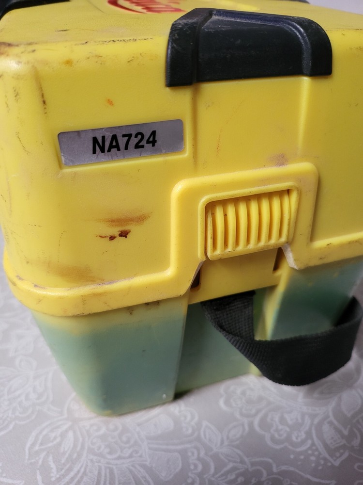 Leica NA724 Automatic Optical Level with Case Pre Owned Used