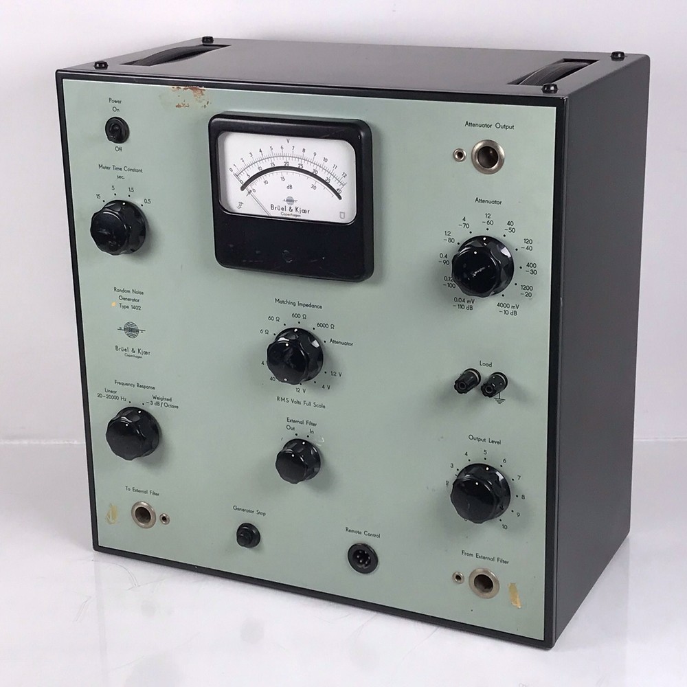 Brüel & Kjær Random Noise Generator Type 1402