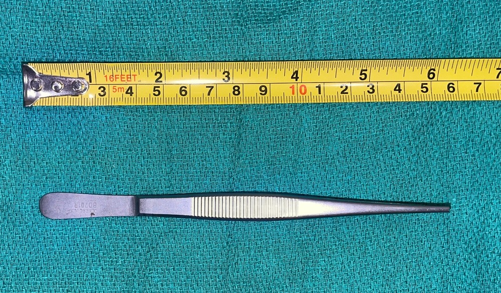 Aesculap BD701R Tissue Forceps ) - 6"