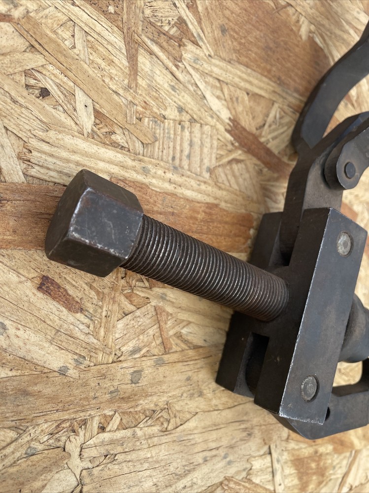 VINTAGE 2 JAW GEAR PULLER WITH SIDE ATTACHMENT UNKNOWN MAKER