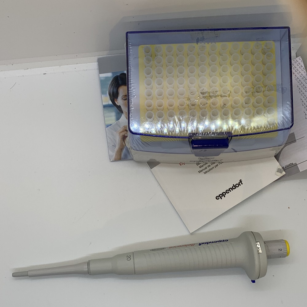 Eppendorf 2-20uL Pipettor Pipette With Tips