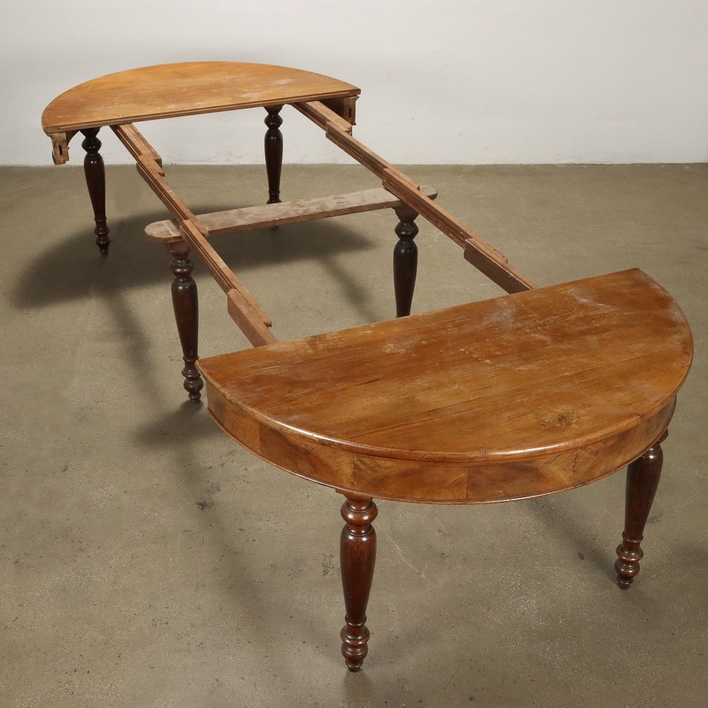Antique Extendable Table Walnut Without Extensions '800