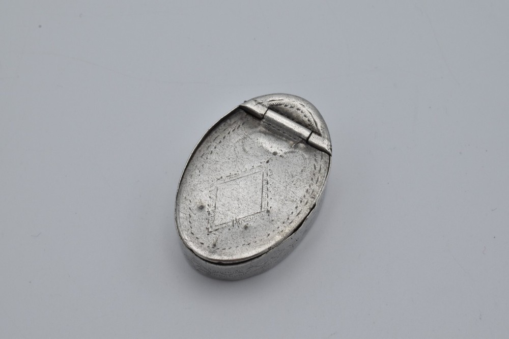 Georgian Sterling Silver Samuel Pemberton Pill Pot Patch Box 1816