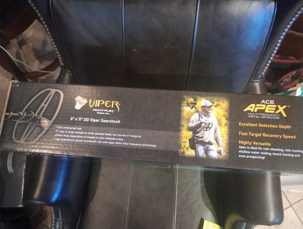 Garrett Ace Apex Multi-Flex Multi-Frequency Metal Detector