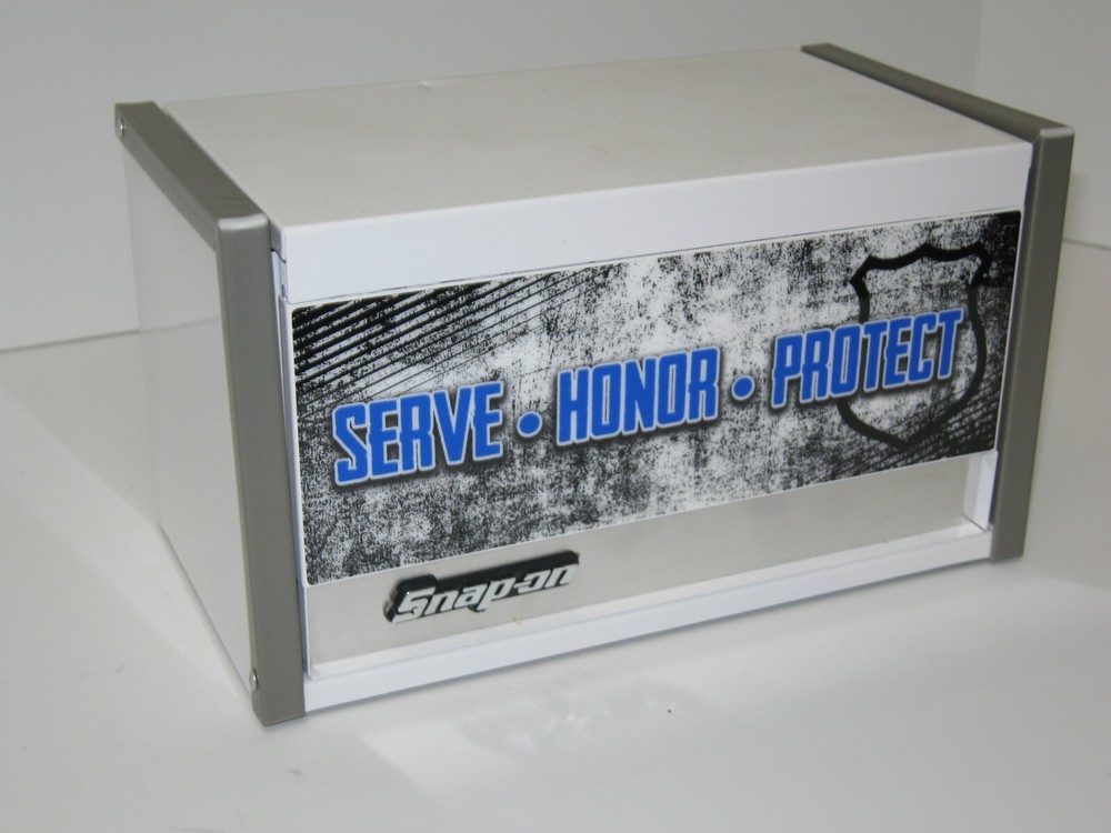 SNAP-ON MICRO 3-DRAWER TOP CHEST, FIRST RESPONDERS VERSION in WHITE has ding
