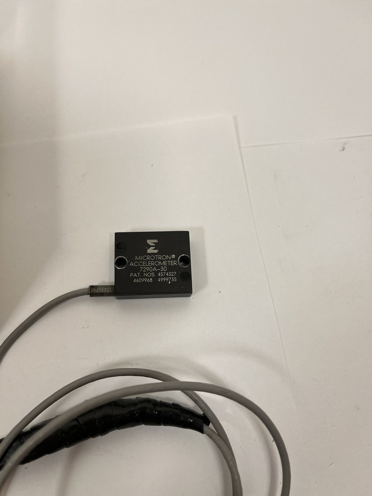 ENDEVCO MICROTRON 7290A-30 VARIABLE CAPACITANCE ACCELEROMETER