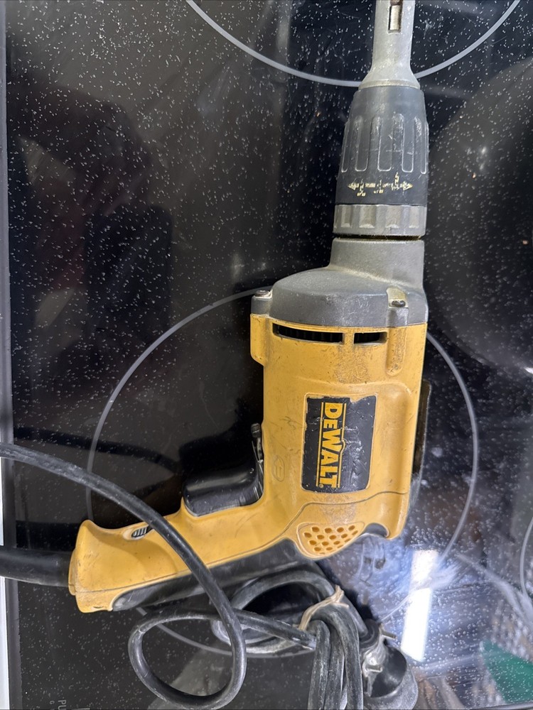 DEWALT DW272 VARIABLE HIGH SPEED REVERSIBLE DRYWALL VSR SCREWDRIVER DRILL Tested