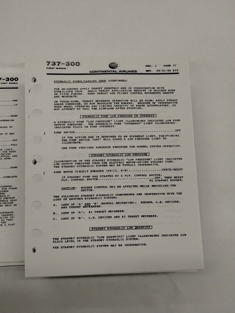 Continental 737-300 Flight Manual 1990-Copy