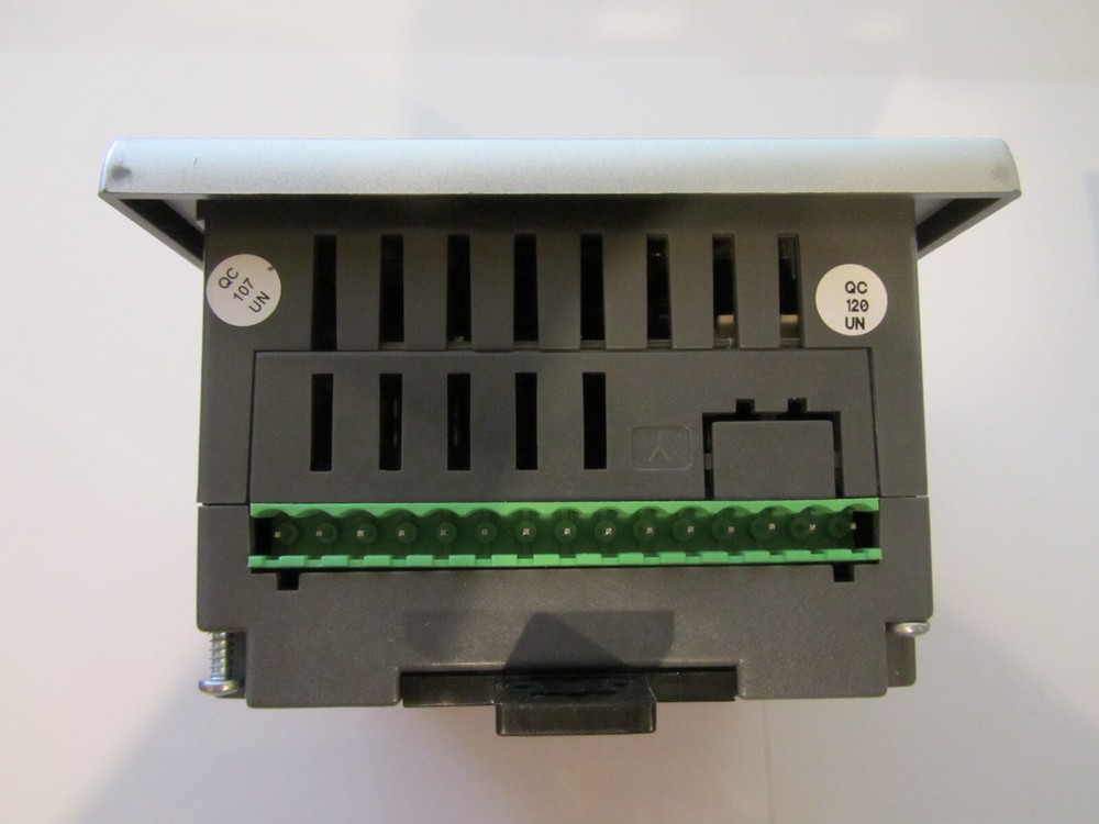 UNITRONICS VISION 350 V350-35-TA24 PROGRAMABLE LOGIC CONTROLLER UNUSED