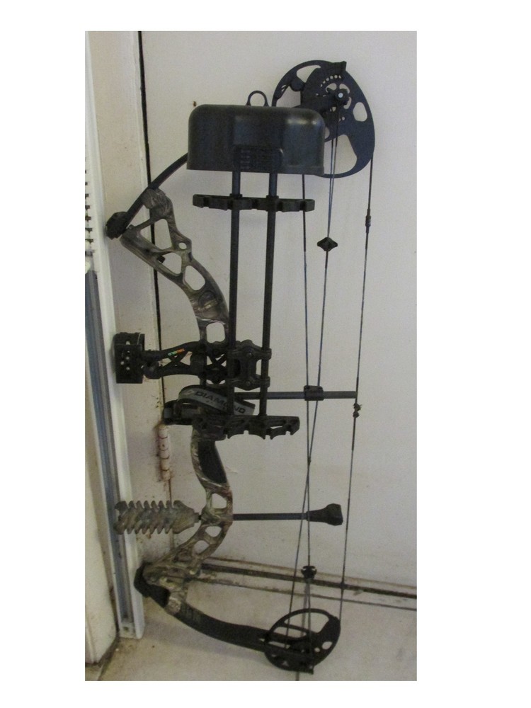 Diamond Infinite Edge Pro Compound Bow Left-Handed