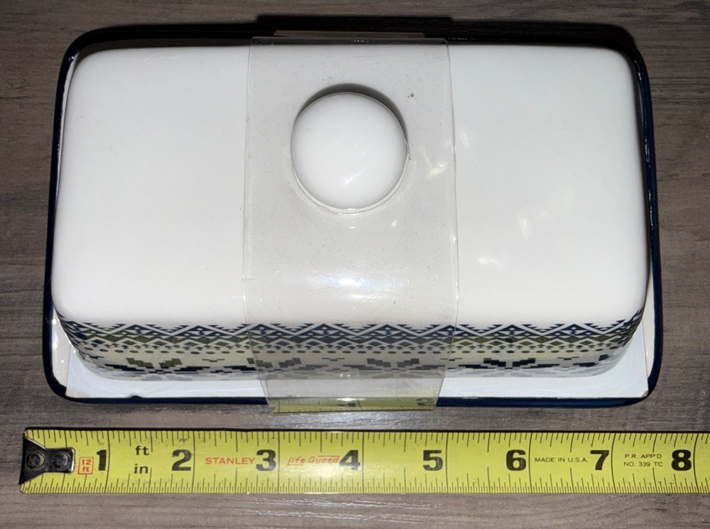 Snowflake Butter Dish Fair Isle Sweater Pattern Retro Style Winter Ceramic