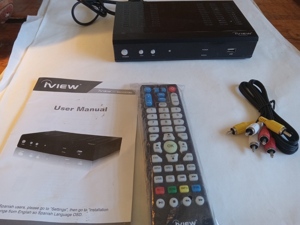 IVEW DIGITAL CONVERTER BOX USED