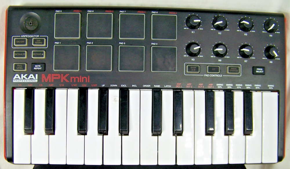 Akai MPK mini professional keyboard NEEDS WORK