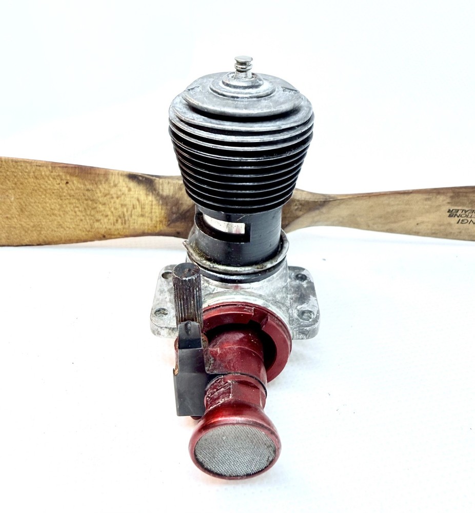 Vintage Cox .15 RC Engine with propeller / low hours